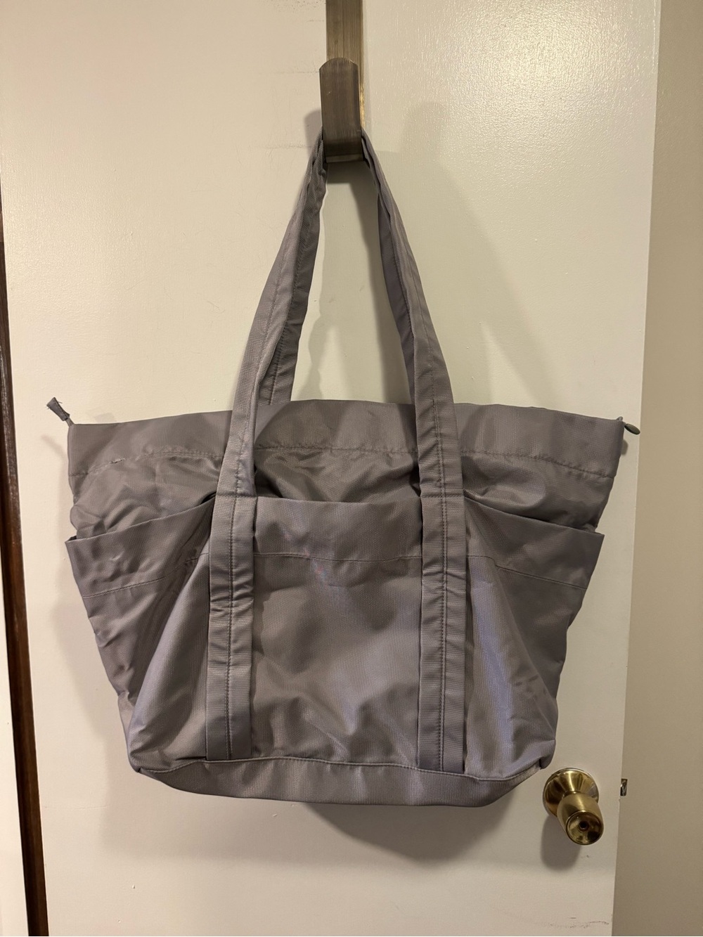 Lululemon On My Level Duffel a 30L Beach Swim Bag Tote Gray